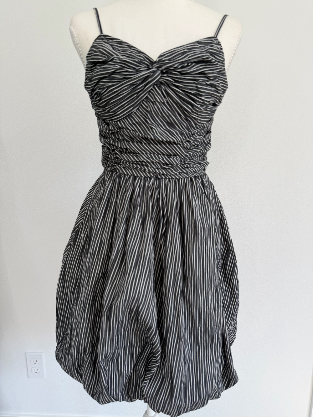 Tracy Reese New York Pinstripe Ruched Bubble Hem Dress Size 0